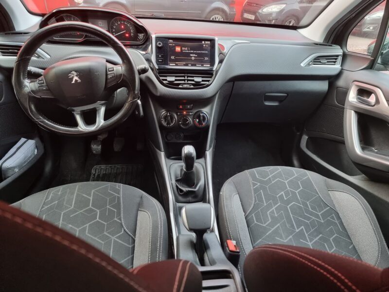 PEUGEOT 2008 1.6 hdi style