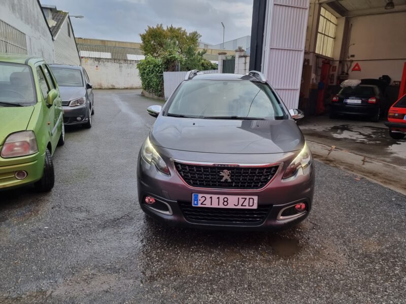 PEUGEOT 2008 1.6 hdi style