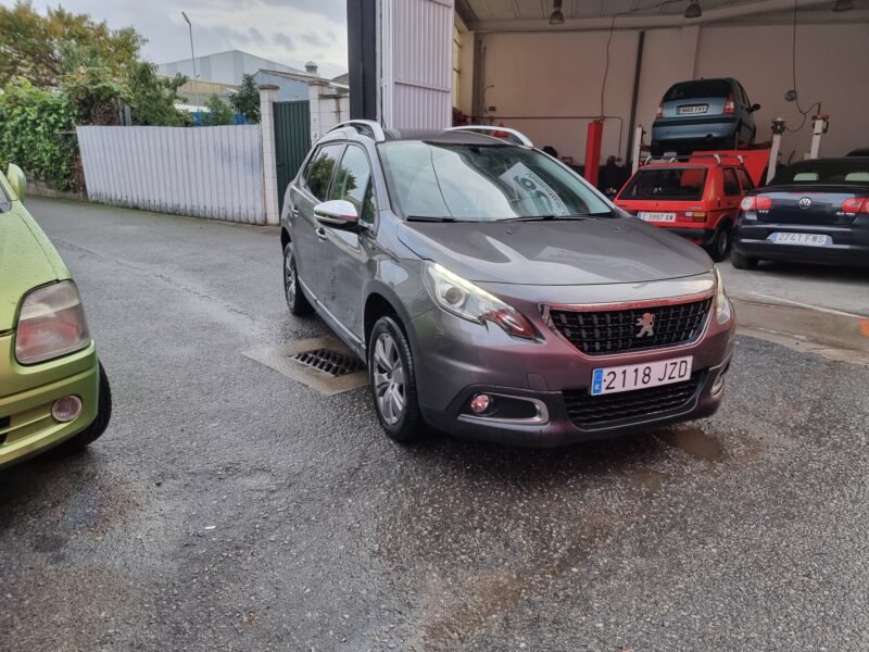 PEUGEOT 2008 1.6 hdi style