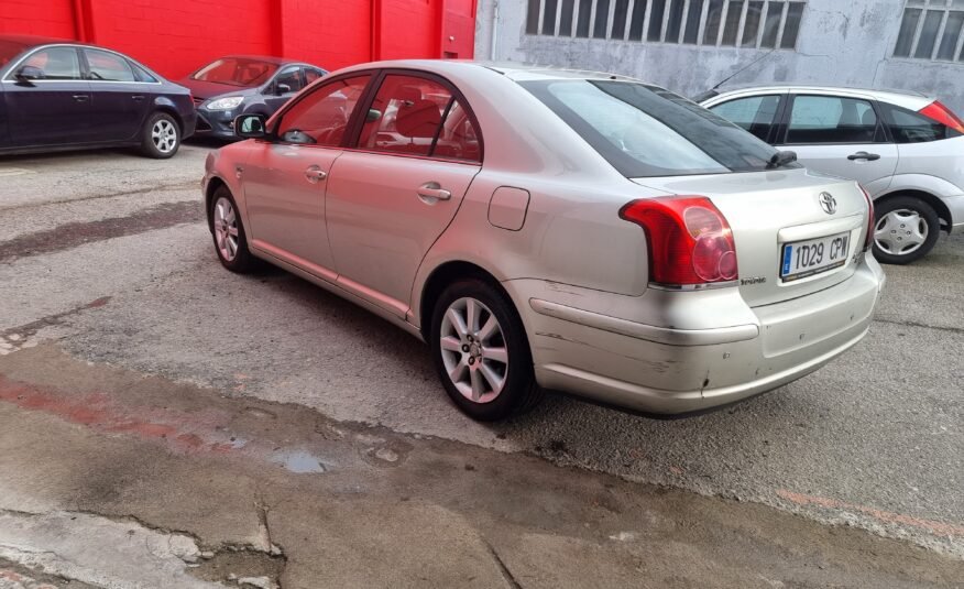 TOYOTA Avensis 2.0D
