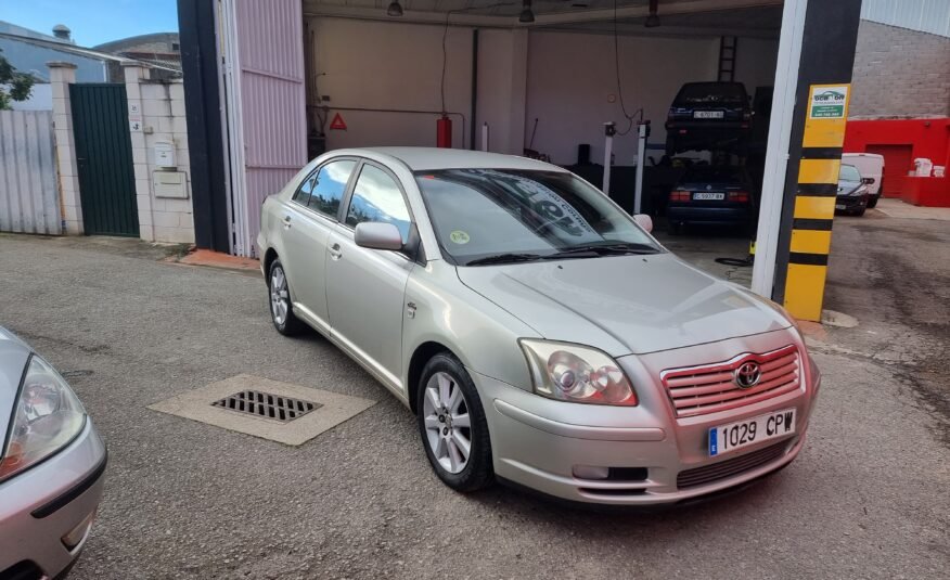 TOYOTA Avensis 2.0D