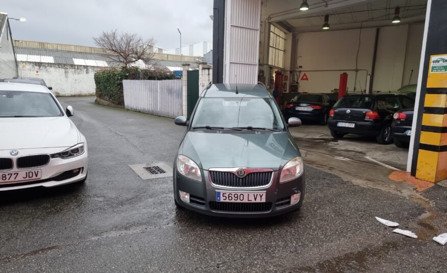 SKODA Roomster 1.2 i