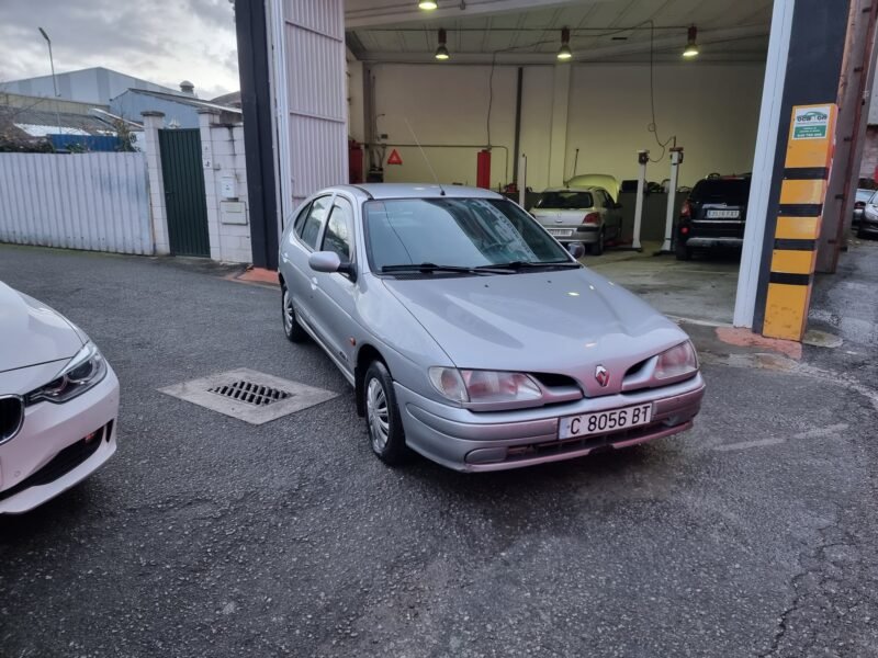 RENAULT Megane 1.9 D