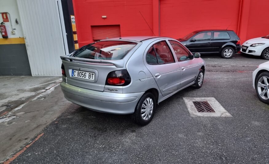 RENAULT Megane 1.9 D