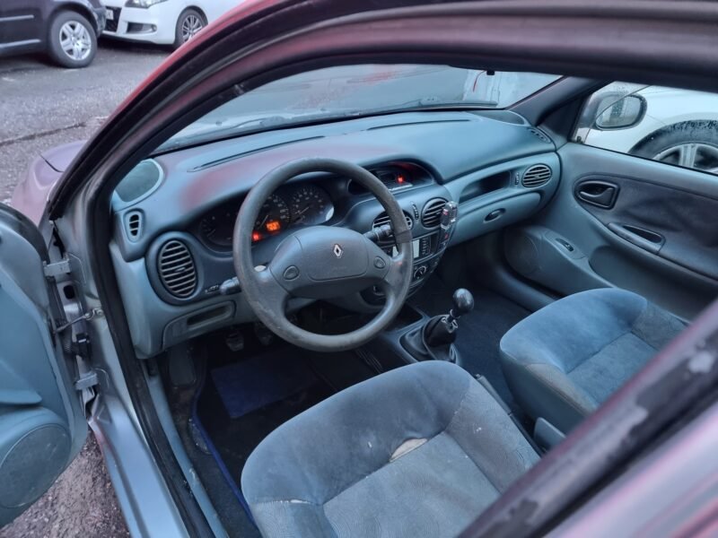 RENAULT Megane 1.9 D