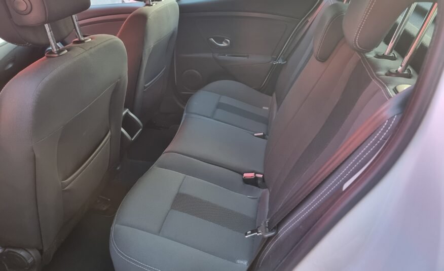 RENAULT Megane 1.6 i -130cv