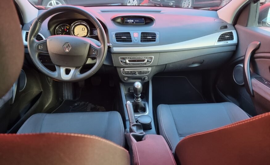 RENAULT Megane 1.6 i -130cv