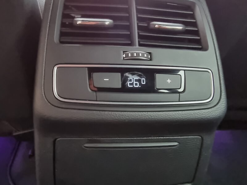 AUDI A4 Avant 2.0 tdi 150cv s-line STronic