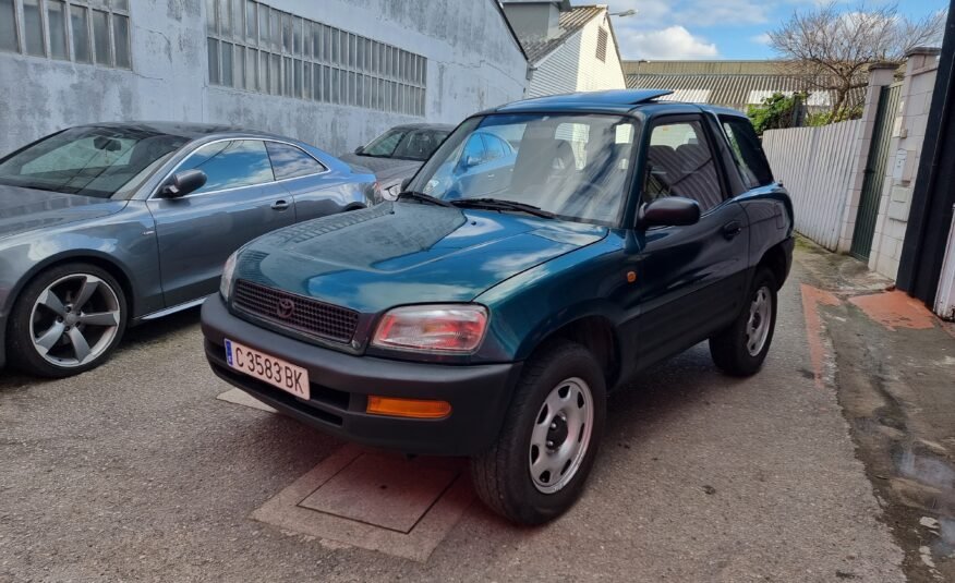 TOYOTA RAV4 2.0I