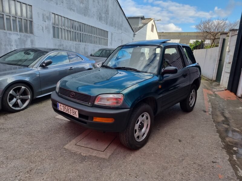 TOYOTA RAV4 2.0I