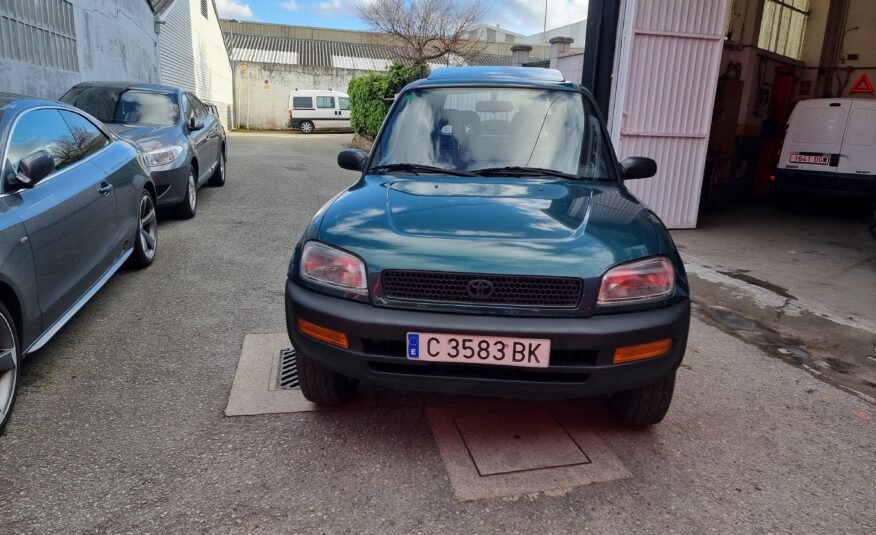 TOYOTA RAV4 2.0I