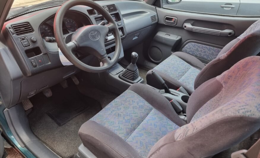 TOYOTA RAV4 2.0I