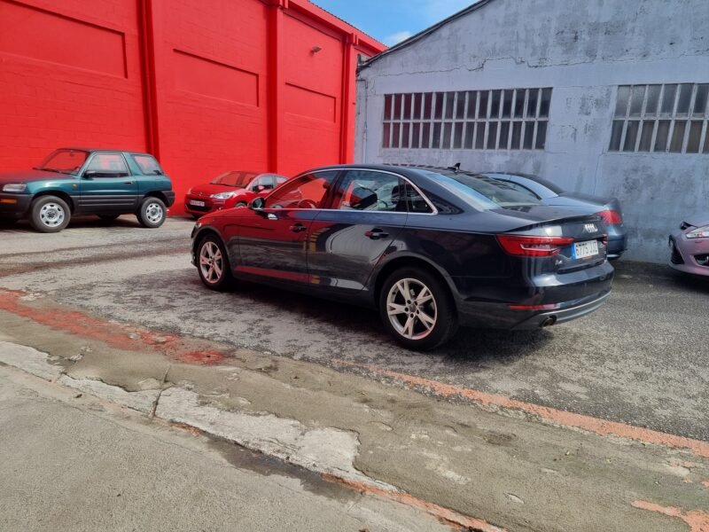 AUDI A4 2.0tdi 150cv sport edición