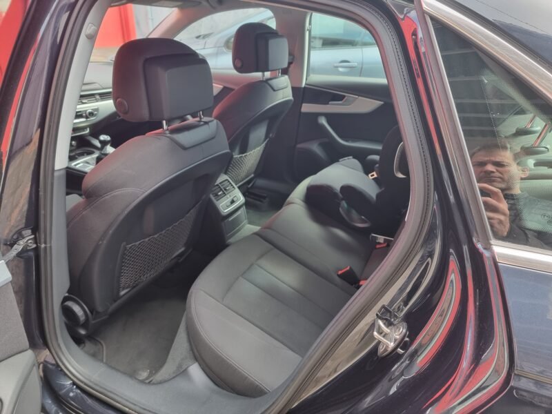 AUDI A4 2.0tdi 150cv sport edición