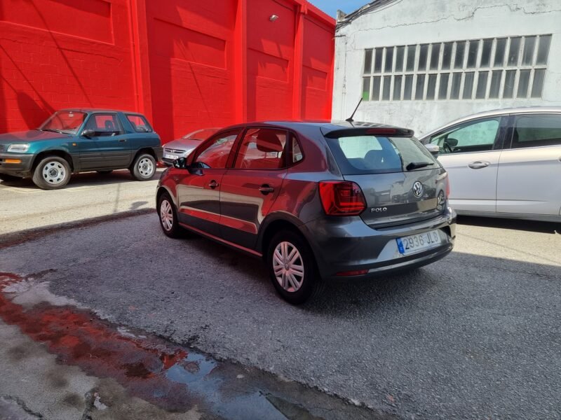 VOLKSWAGEN Polo 1.4 tdi REFERENT