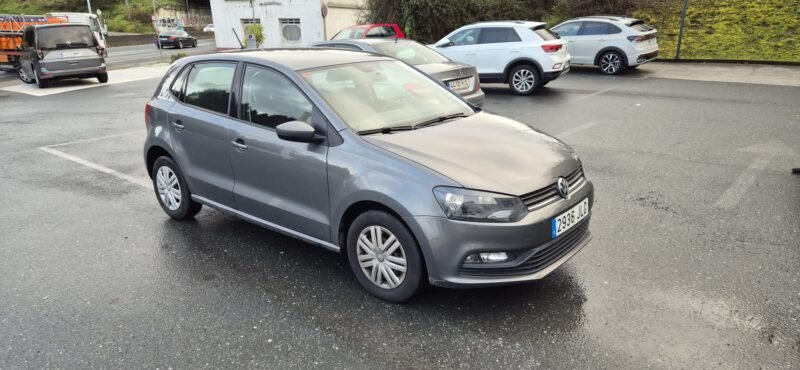 VOLKSWAGEN Polo 1.4 tdi REFERENT
