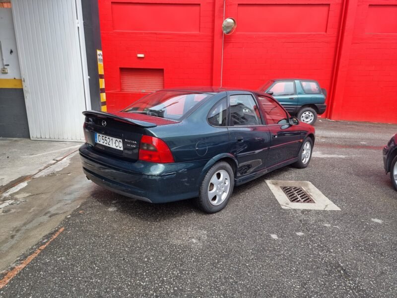 OPEL Vectra 1.8 -16v