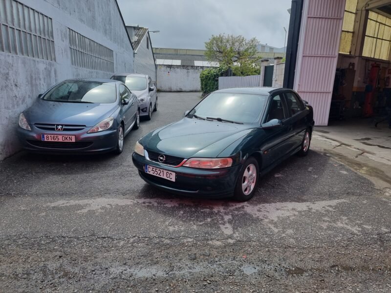 OPEL Vectra 1.8 -16v