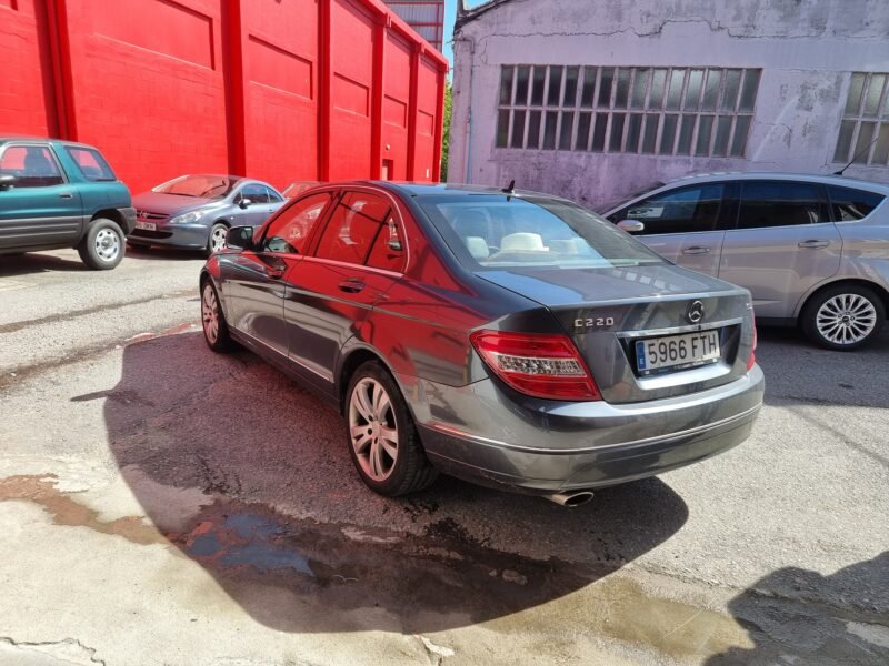 MERCEDES-BENZ Clase C 220 CDI -AVANTGARDE