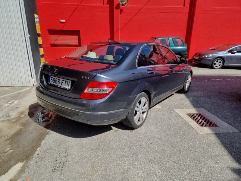 MERCEDES-BENZ Clase C 220 CDI -AVANTGARDE
