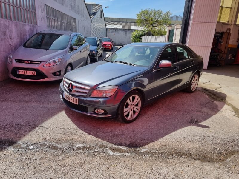 MERCEDES-BENZ Clase C 220 CDI -AVANTGARDE