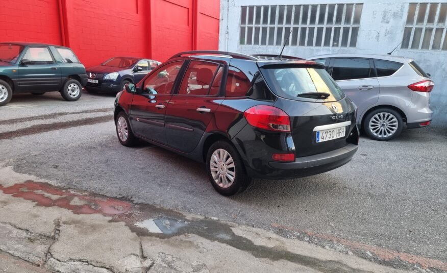 RENAULT Clio 1.5 dci