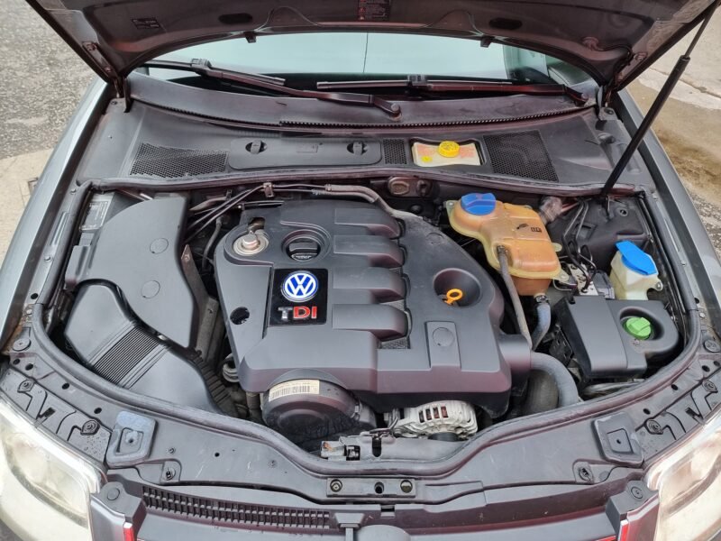 VOLKSWAGEN Passat 1.9 TDi 115CV Reference 5p.