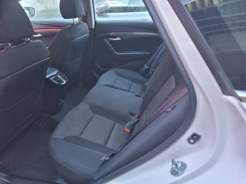 Hiunday i40 Blu-drieve