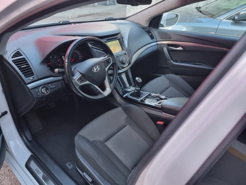 Hiunday i40 Blu-drieve