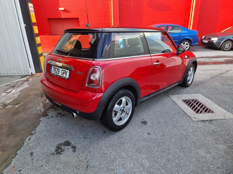 MINI Cooper 1.4i