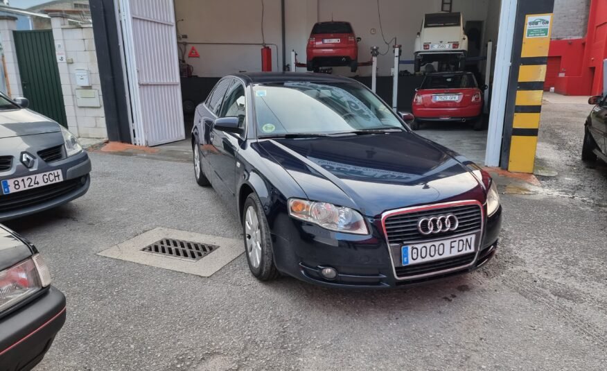 AUDI A4 2.0 Tdi 140cv DSG CON LEVAS