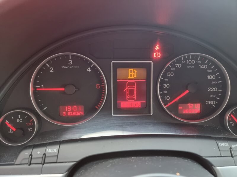 AUDI A4 2.0 Tdi 140cv DSG CON LEVAS