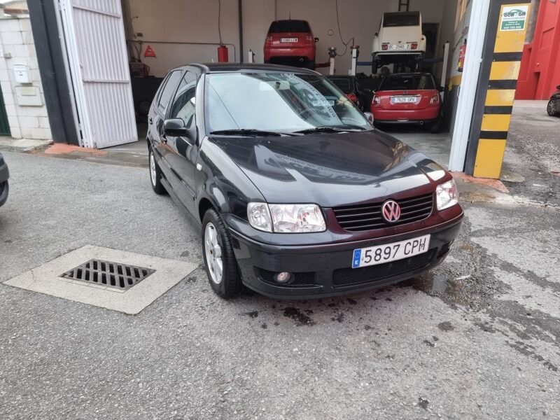 VOLKSWAGEN Polo 1.4 tdi REFERENT