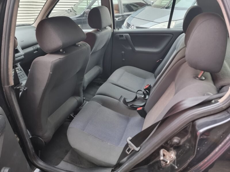 VOLKSWAGEN Polo 1.4 tdi REFERENT