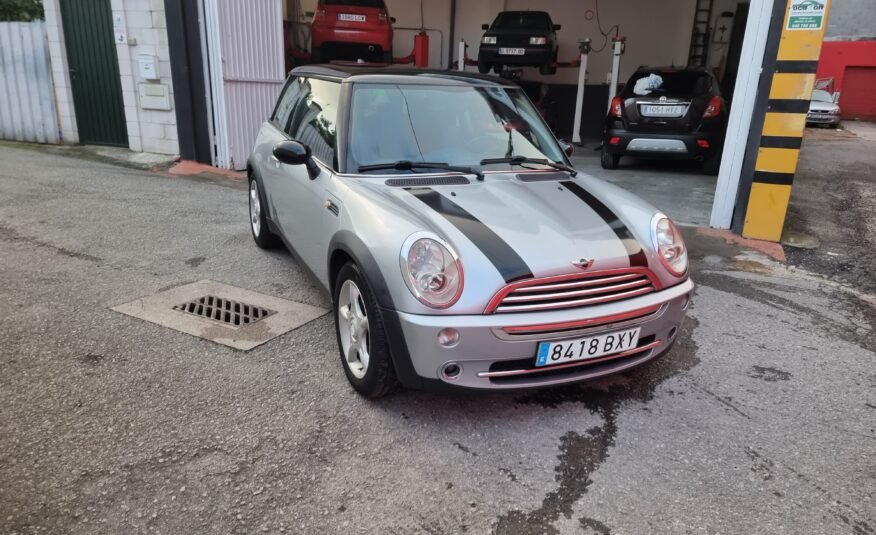 MINI Cooper 1.4i