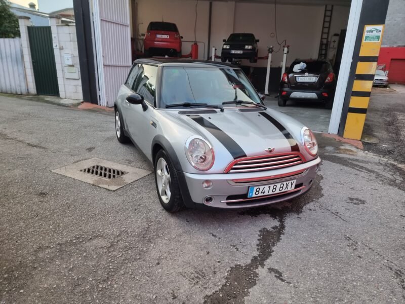 MINI Cooper 1.4i
