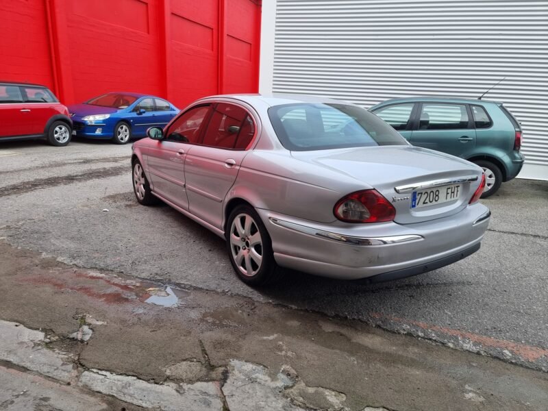 JAGUAR X-tipe 2.2D executive