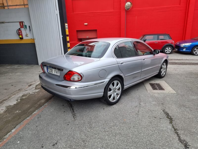 JAGUAR X-tipe 2.2D executive