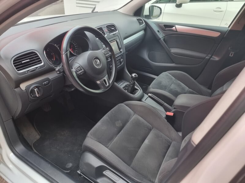 VOLKSWAGEN Golf 1.6 TDI 105cv DPF Sport 5p.