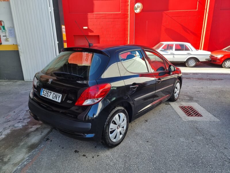 PEUGEOT 207 1.4 HDi Cool 5p.