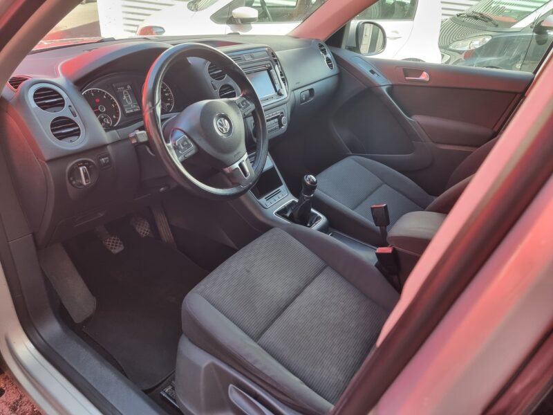 VOLKSWAGEN Tiguan 2.0tdi advance-bluemotion