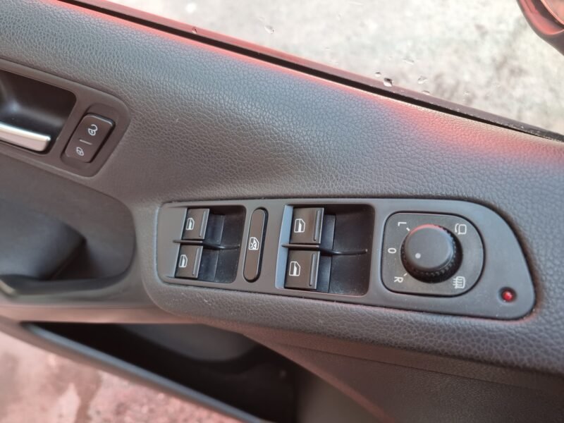 VOLKSWAGEN Tiguan 2.0tdi advance-bluemotion