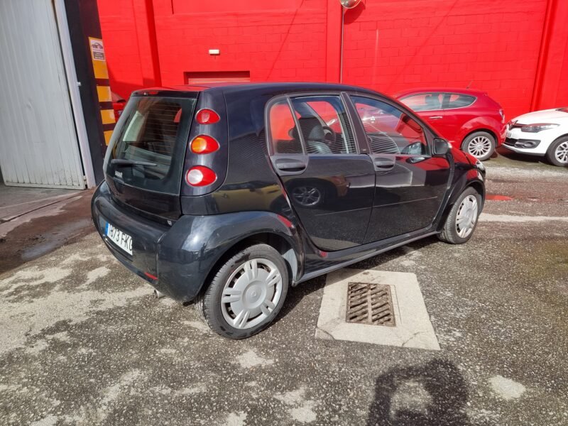 SMART Four four 1.1i