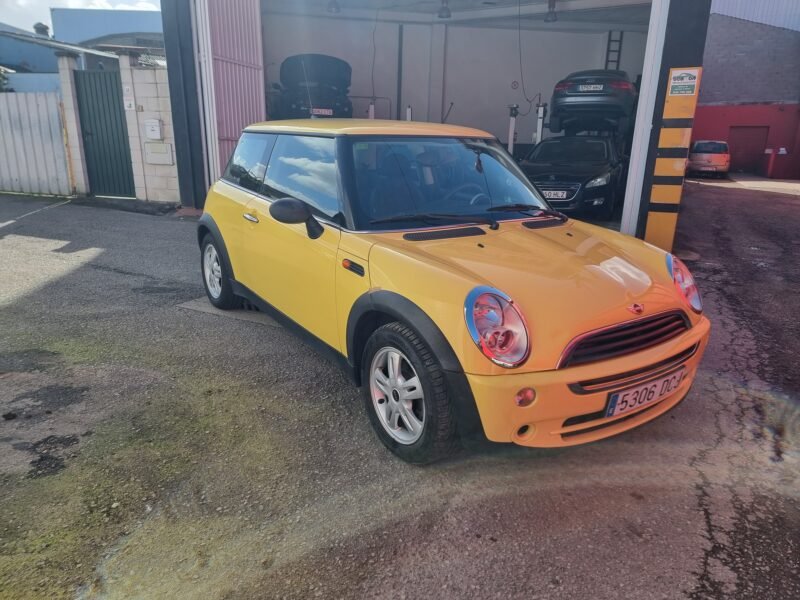 MINI Cooper 1.6 i