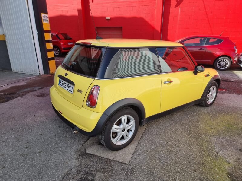 MINI Cooper 1.6 i