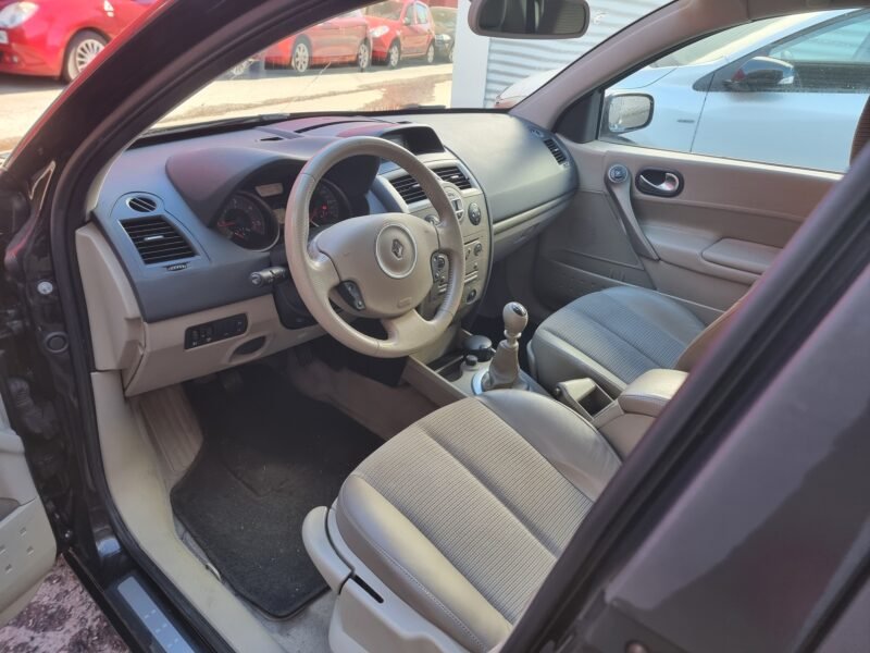 RENAULT Megane -grand tour 1.5 dci