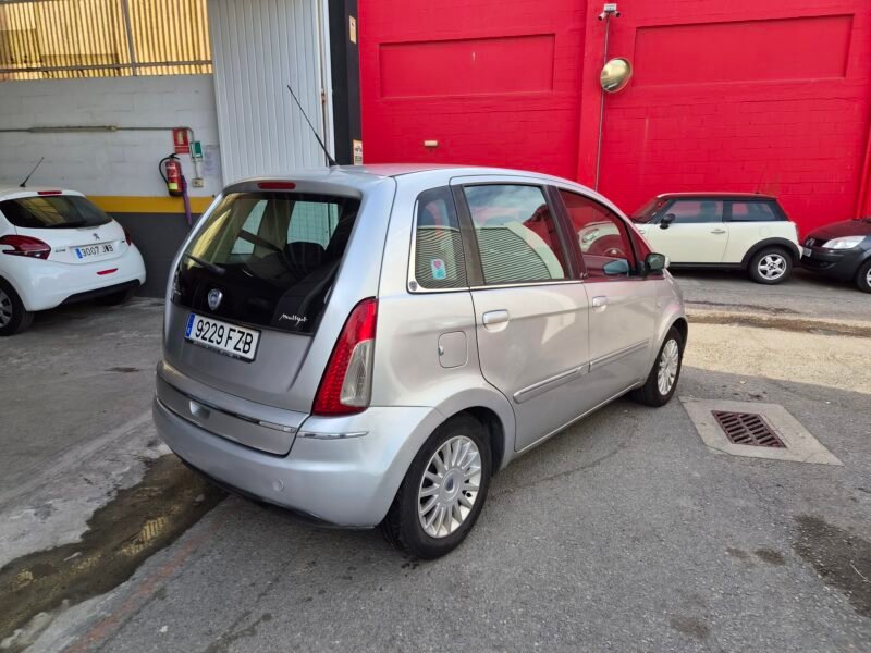 Lancia Musa 1.9 jtd