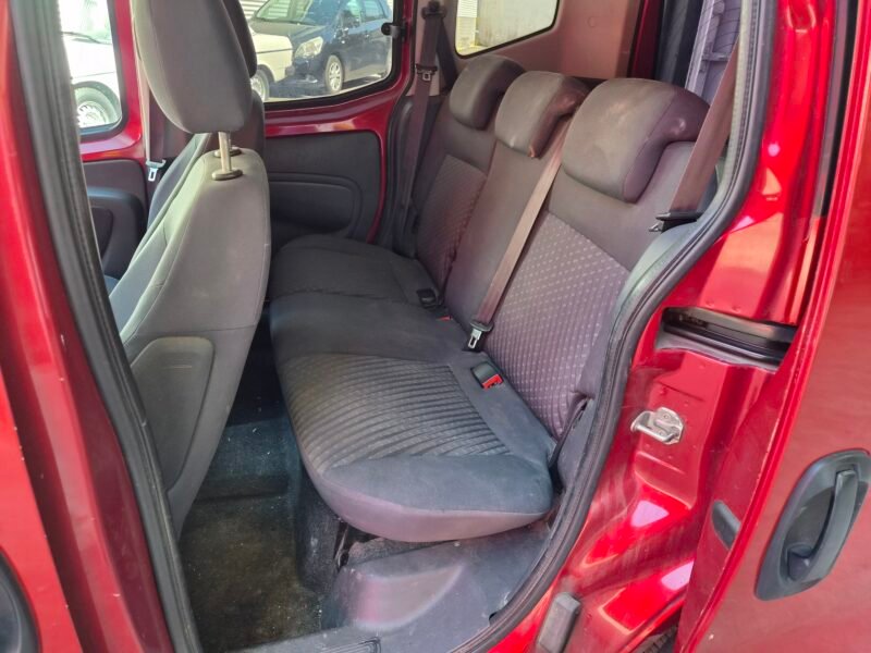 PEUGEOT Beeper 1.4 HDi Exclusive 5p.