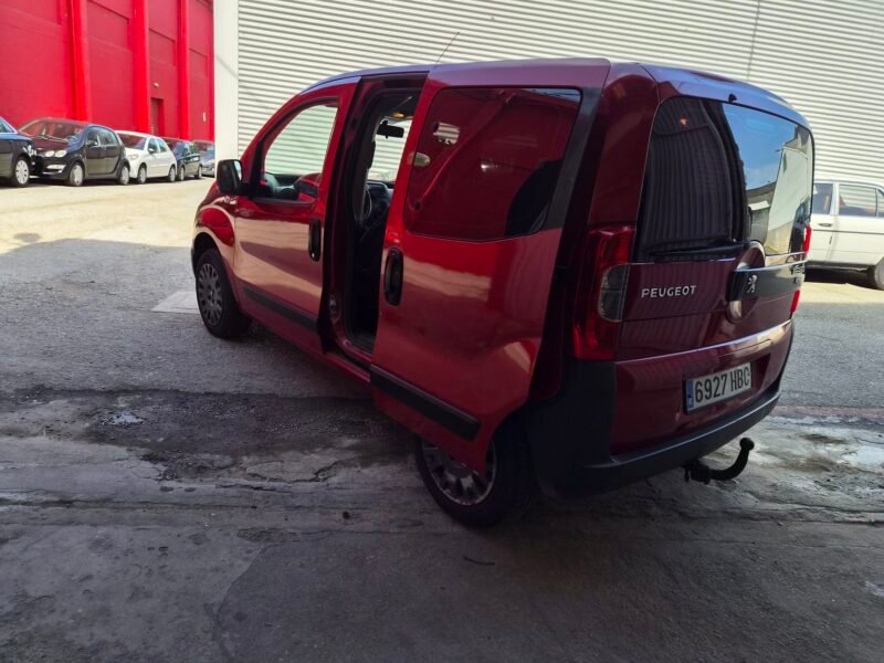 PEUGEOT Beeper 1.4 HDi Exclusive 5p.