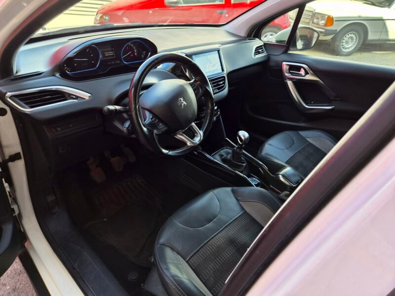 Peugeot 2008 1.6 HDI 110 CV